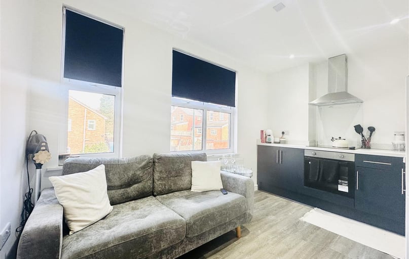 Park Road, Lenton, Nottingham - Image 1